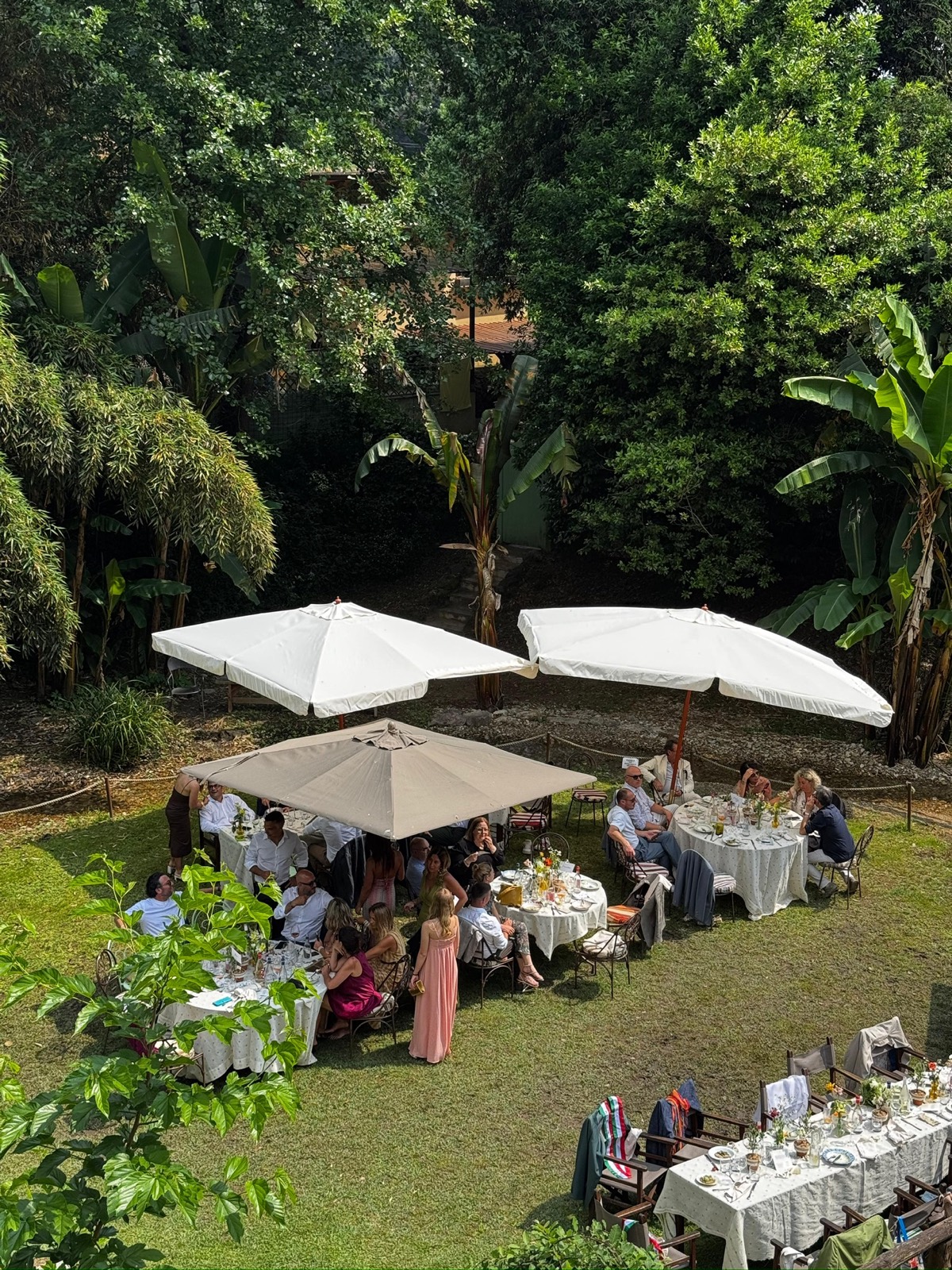 Il giardino in una giornata di matrimonio